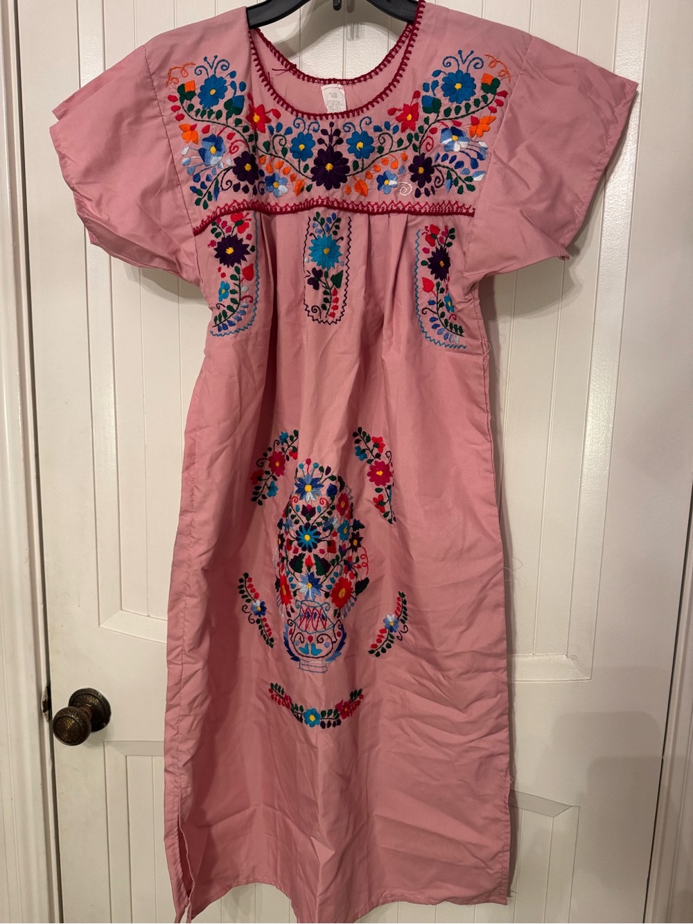 Source Unknown Pink Embroidered Maxi Dress with Multicolor Floral Motif